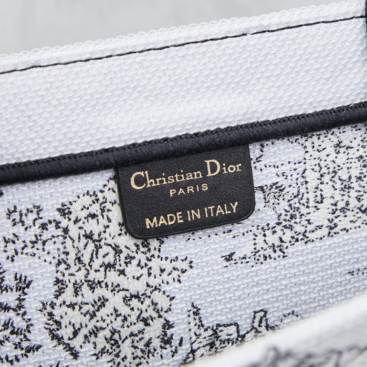 Dior bag