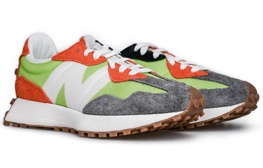 New Balance 327 sneaker