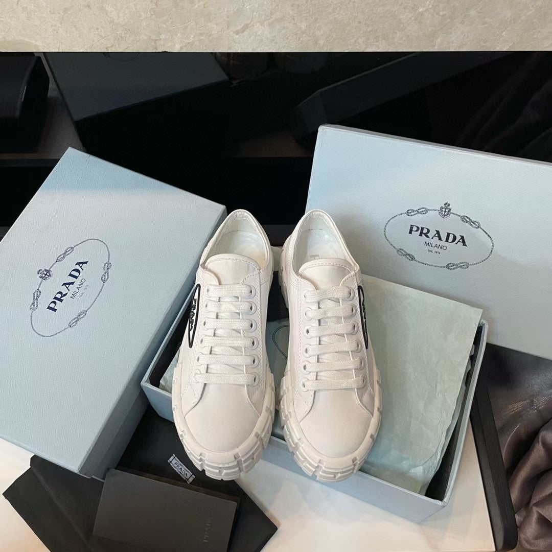 Prada sneaker