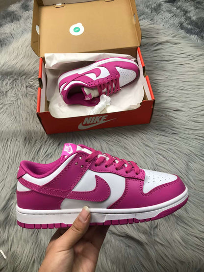 Nike Dunk Sneaker