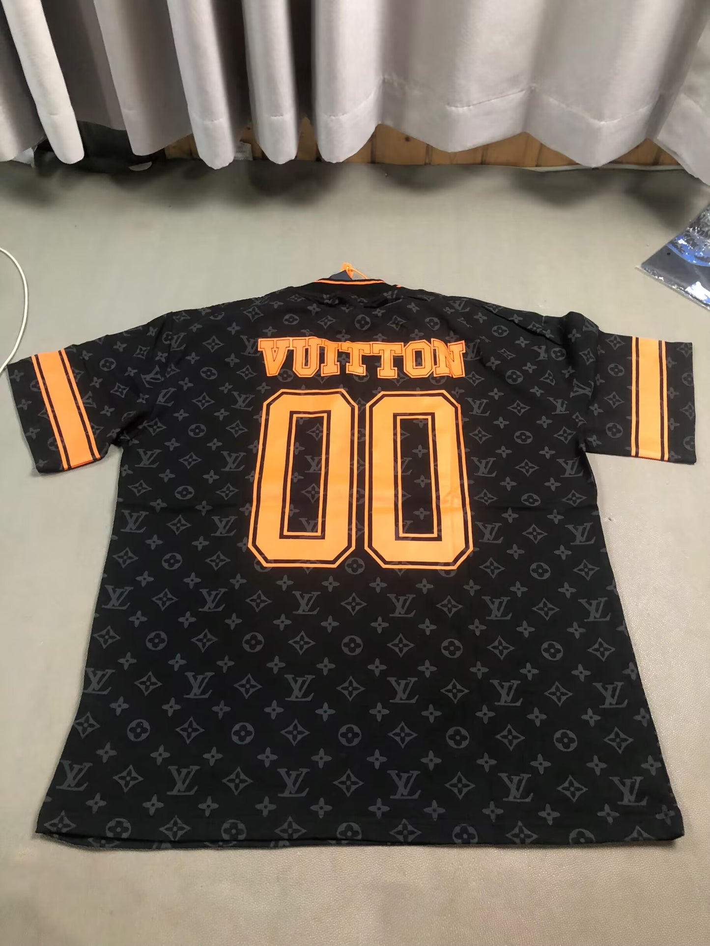 LV T-shirt