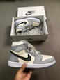 Air Jordan 1 Retro High sneakers