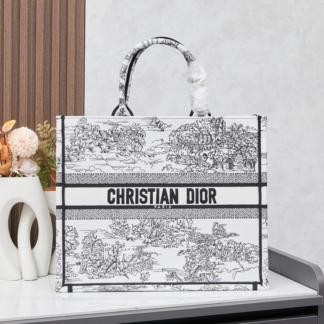 Dior bag
